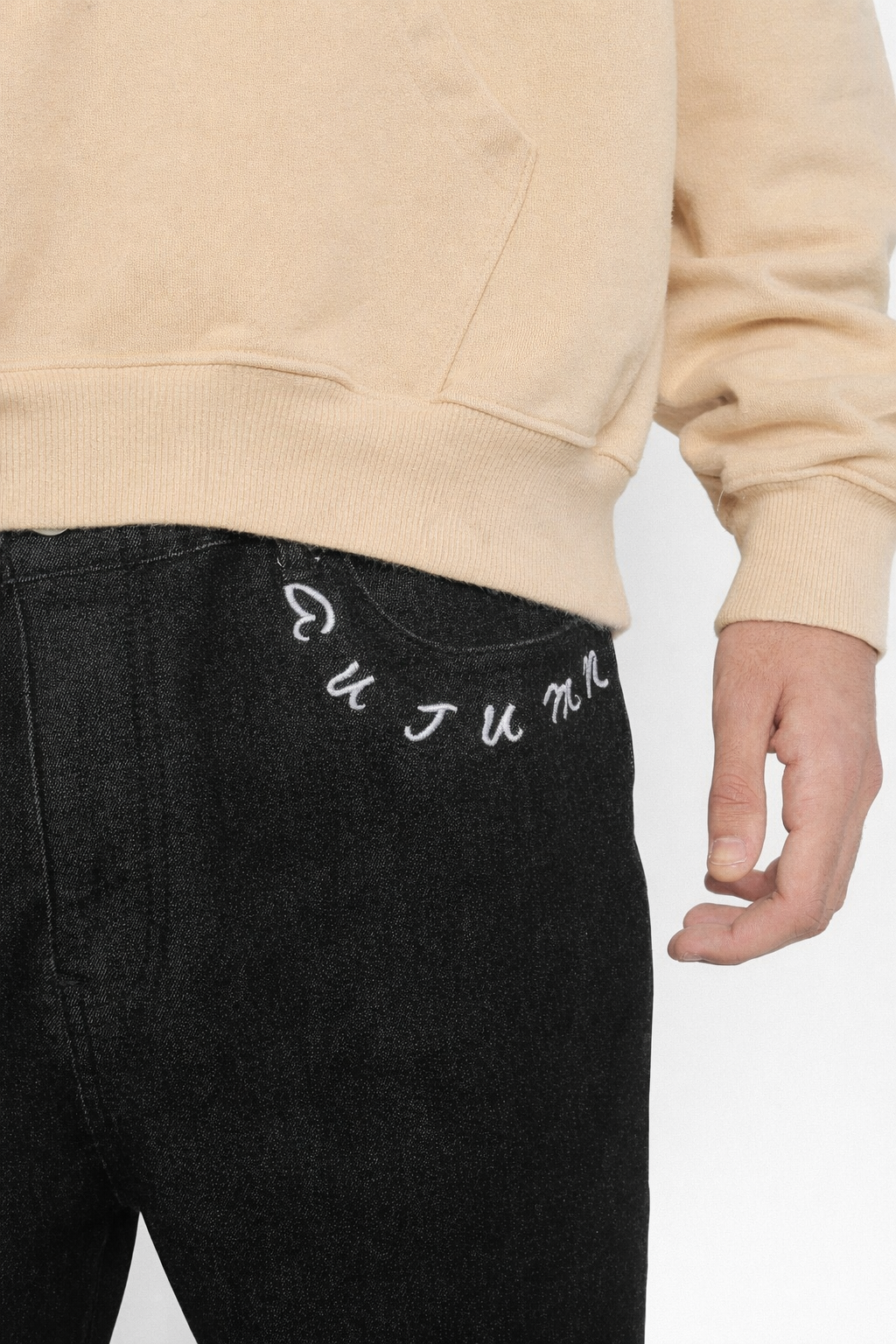 "BEAUTY IN VINE" DENIM